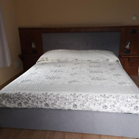 Al Drit Bed & Breakfast แวร์แรส ภายนอก รูปภาพ